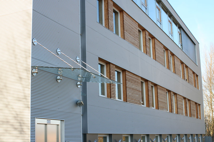 design-aufstockung-holzbau-glas.jpg