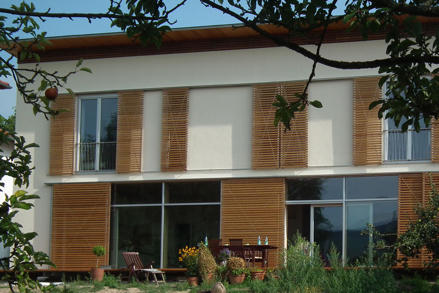 design-holz-bau-neubau-wohnhaus.jpg