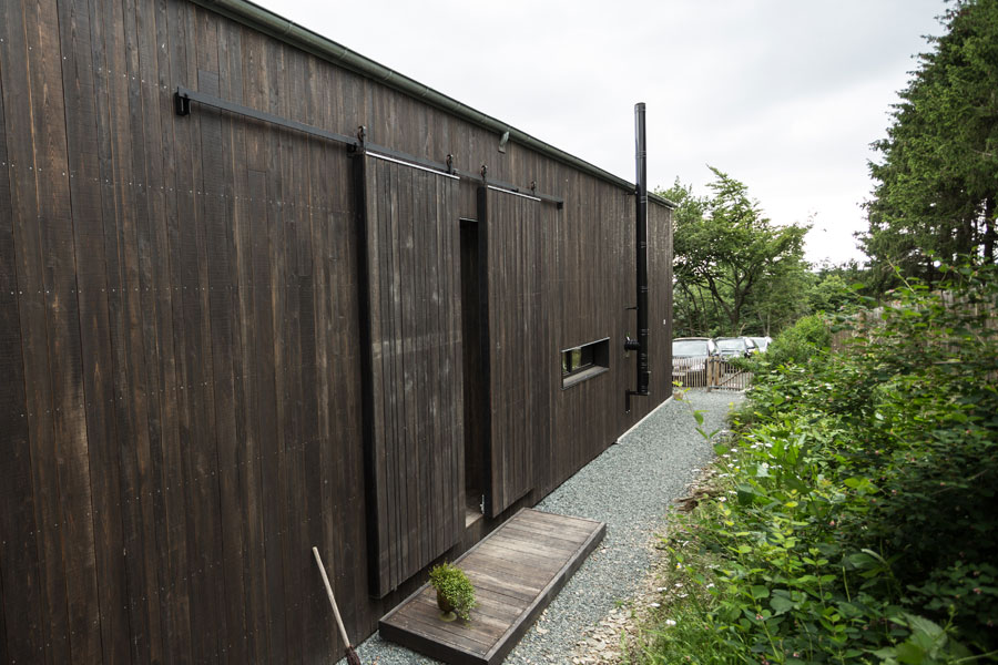 moderner-exklusiver-design-wohnhaus-neubau.jpg