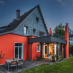 Moderner Anbau mit Terrassendach und Dachterrasse