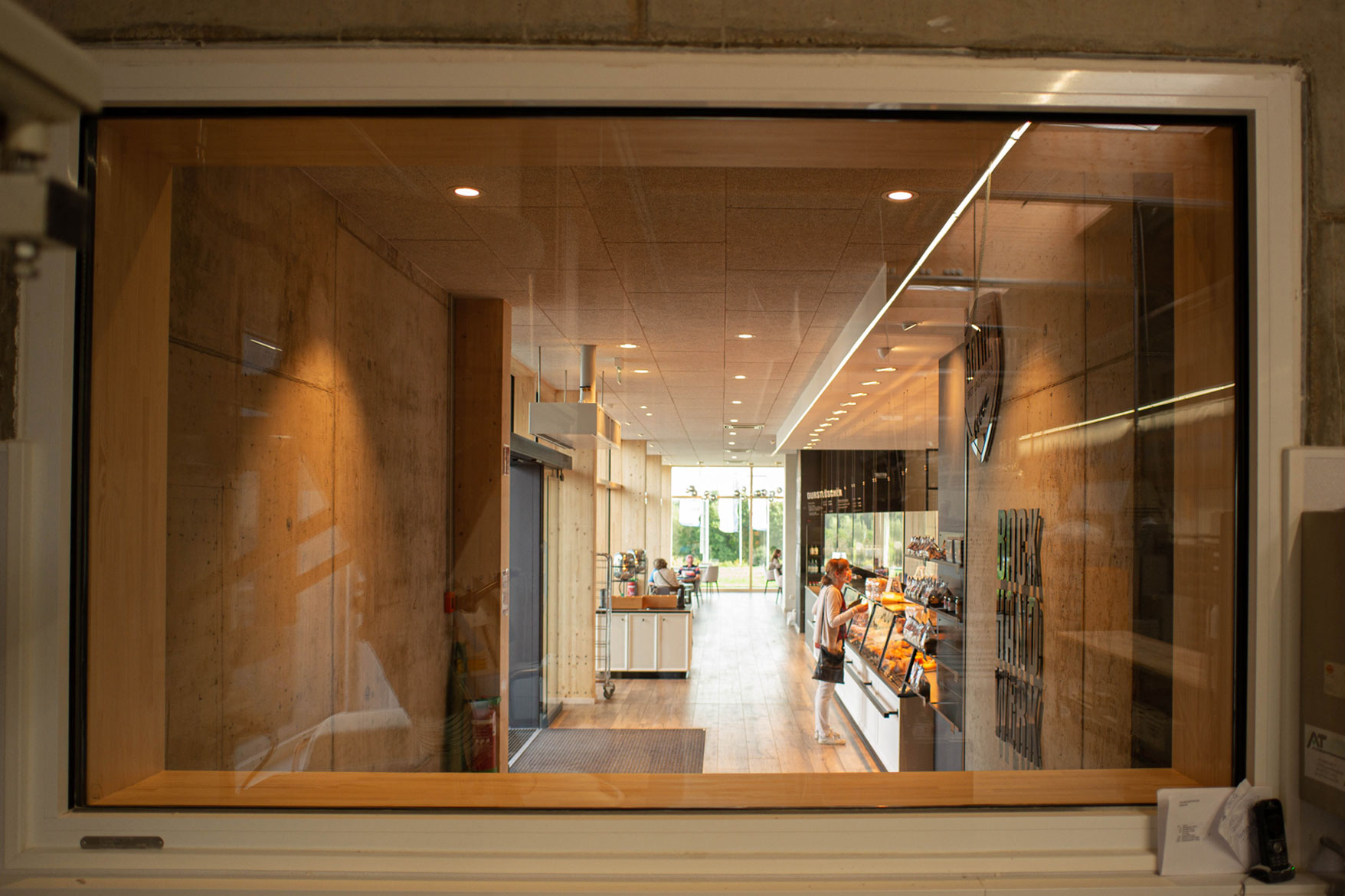 russ-holzbau-backshop-cafe-rothe-5