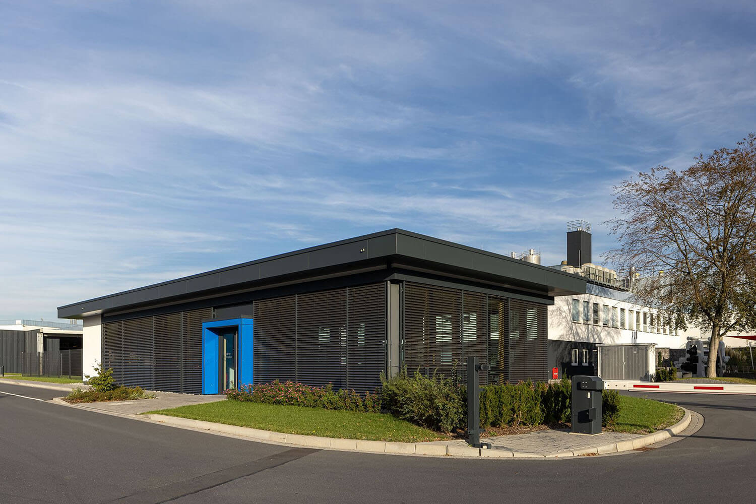 russ-holzbau-referenz-neubau-empfangsgebaeude-1