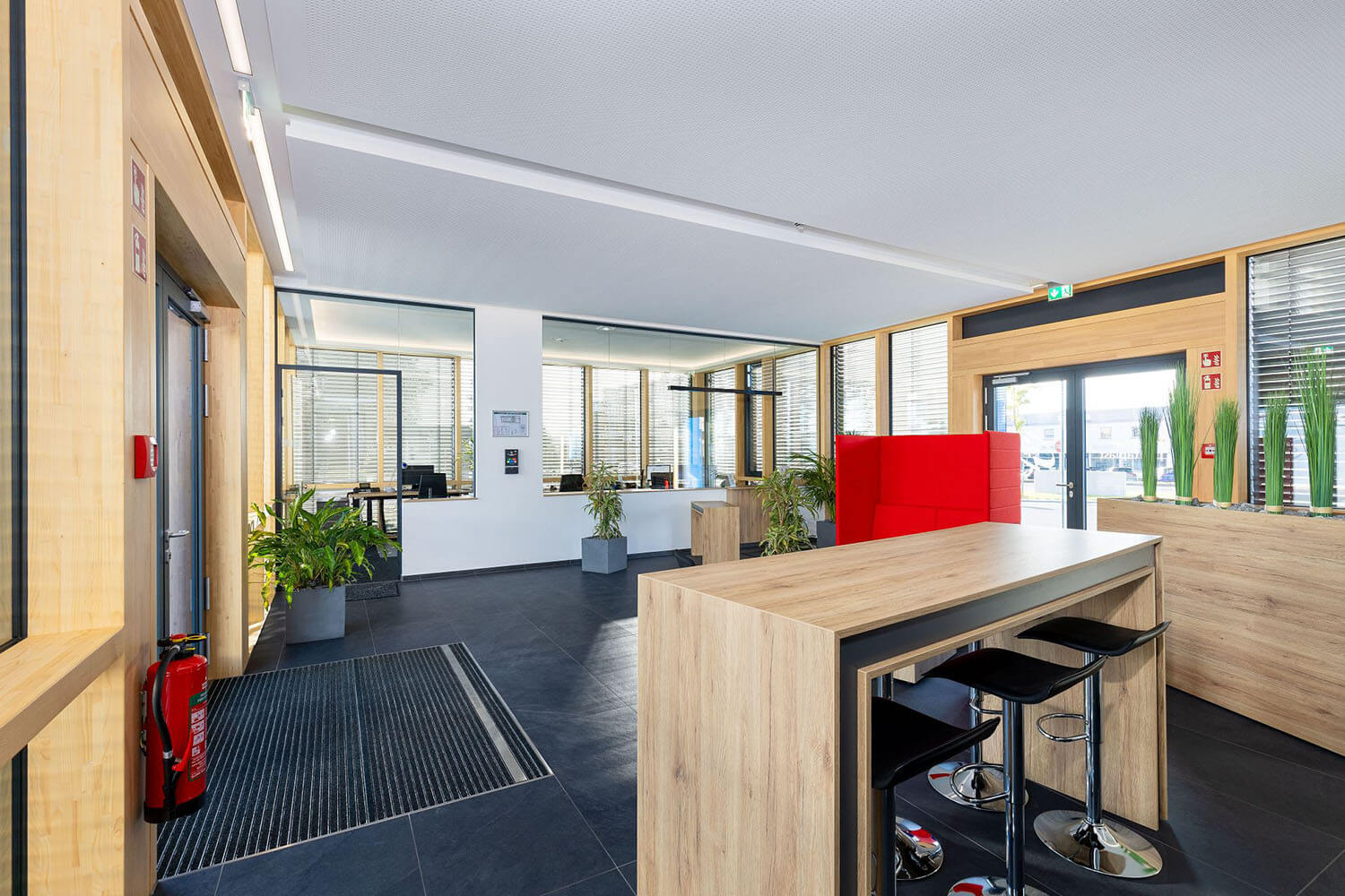 russ-holzbau-referenz-neubau-empfangsgebaeude-3